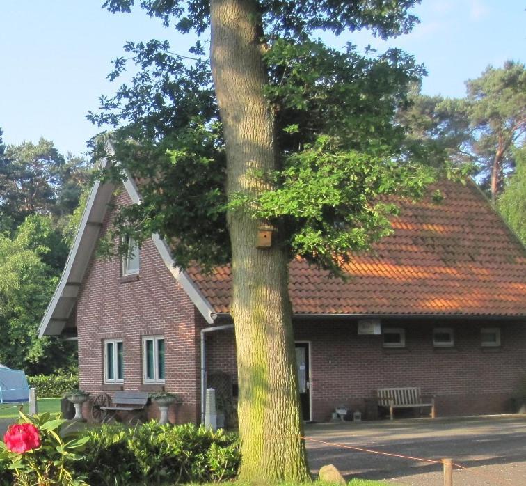 Vakantiehuis In Een Prachtige Bosrijke Omgeving In Twente! Bornerbroek Exterior photo